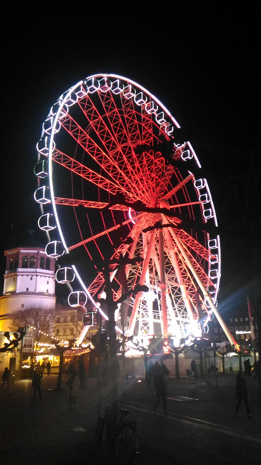 P 20161125 221124 LL